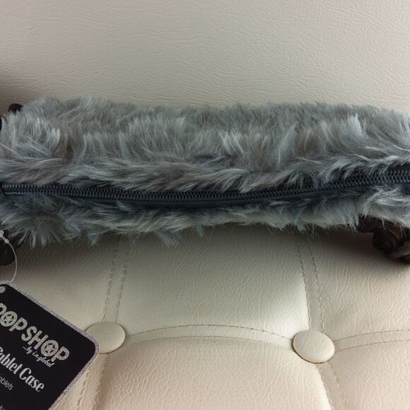 (3/$20) Pop Shop Gray shag tablet case - Picture 4 of 7